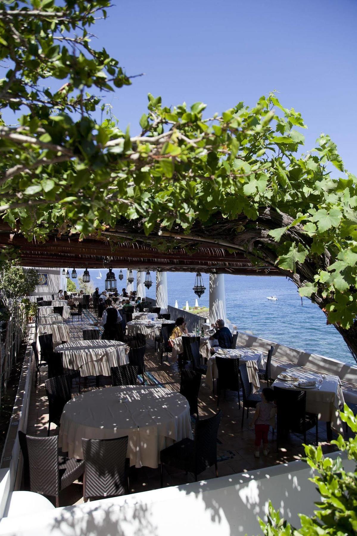 Hotel Cincotta Panarea Exterior photo