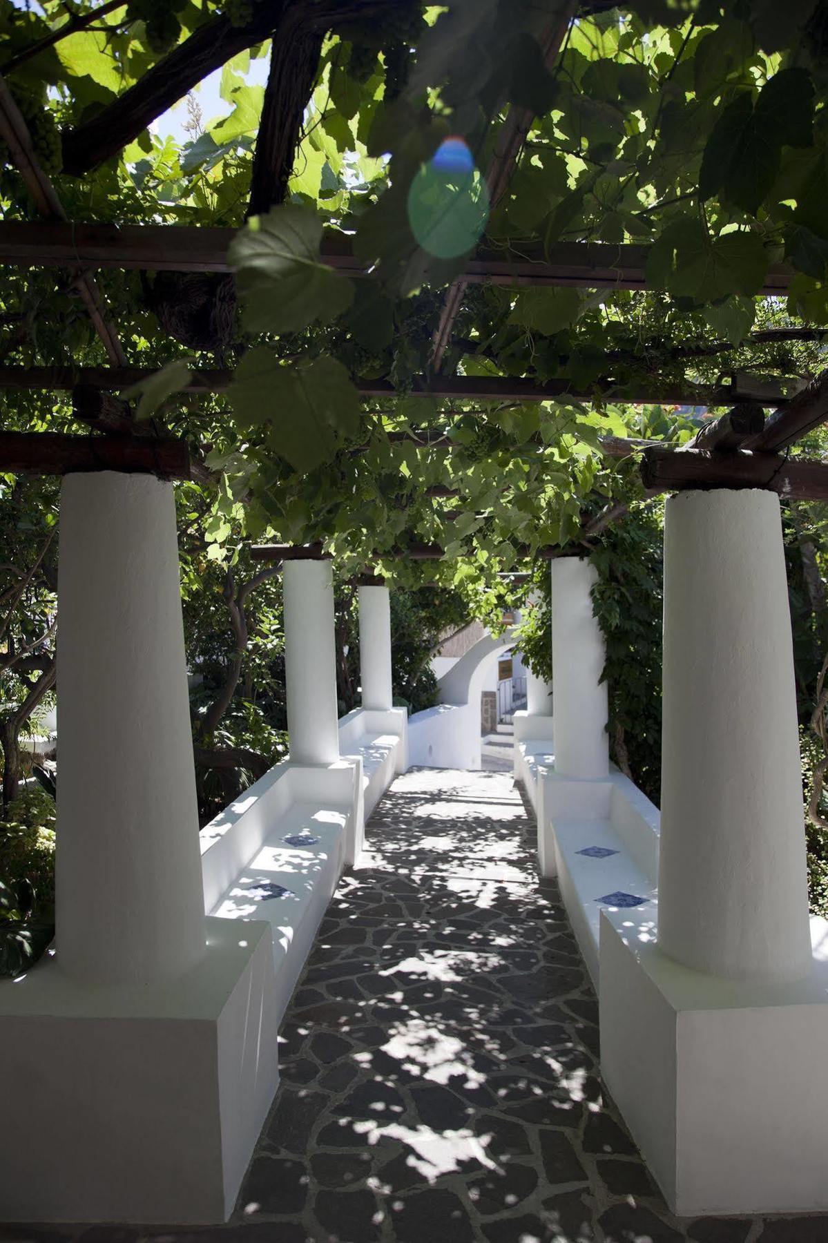 Hotel Cincotta Panarea Exterior photo